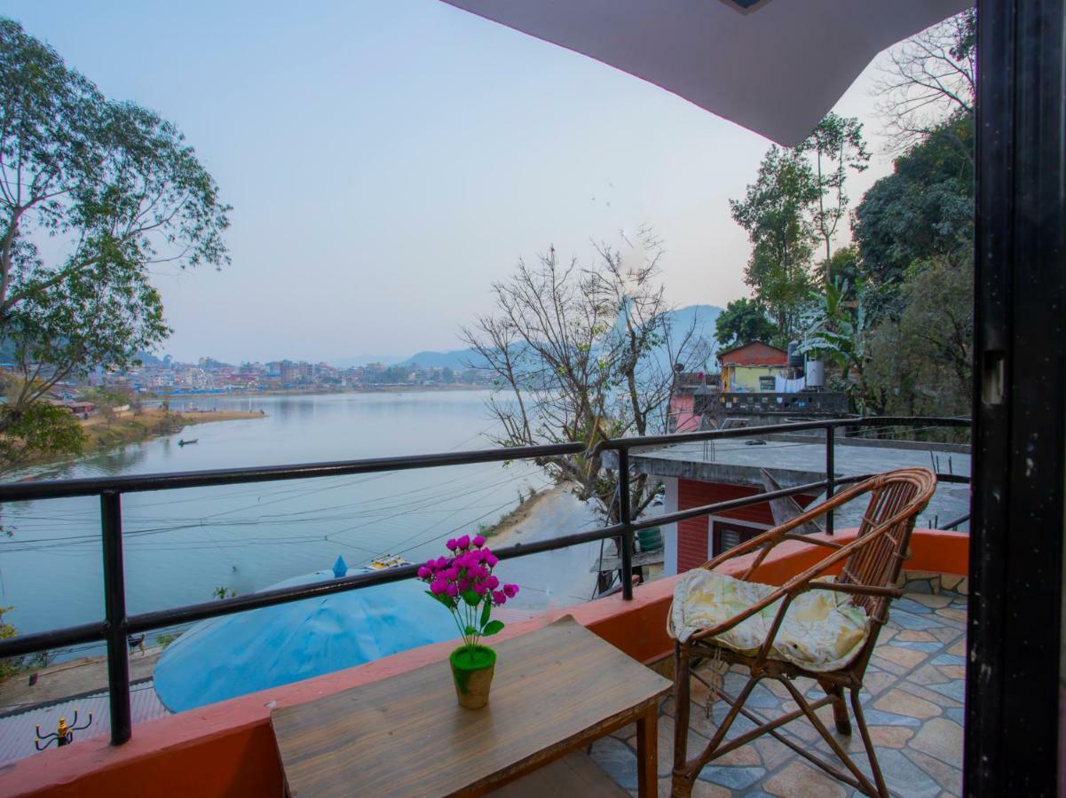 Hotel Fewa Corner & Restro Pokhara Zewnętrze zdjęcie