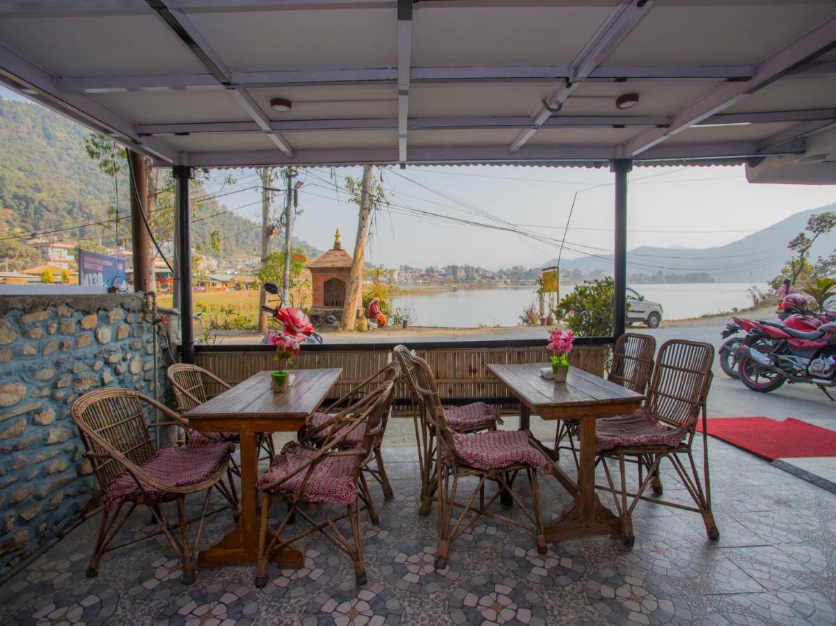 Hotel Fewa Corner & Restro Pokhara Zewnętrze zdjęcie