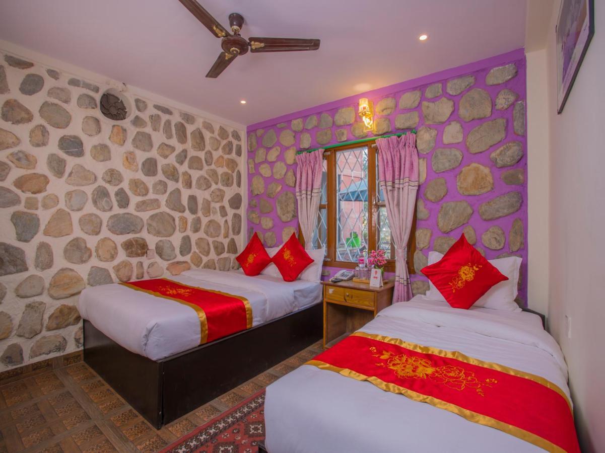 Hotel Fewa Corner & Restro Pokhara Zewnętrze zdjęcie